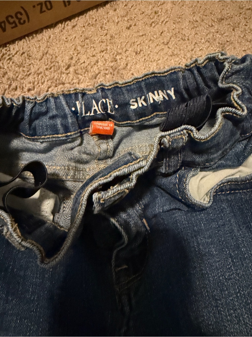 Bundle of 4 - 2 button down shirts and 2 jeans - Size 7 - Picture 11 of 11